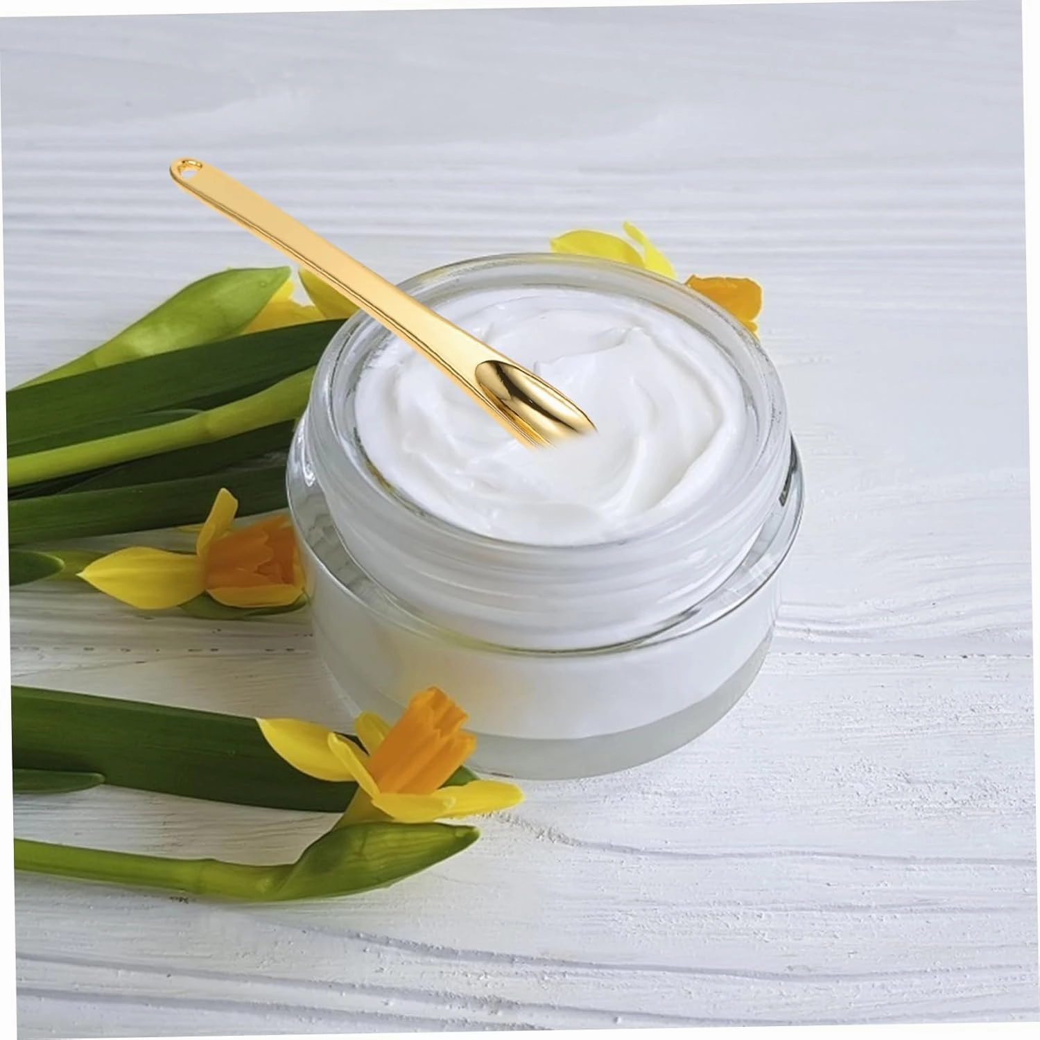 Angoily 25pcs Mini Cosmetic Spoons for Eye Cream and Facial Products Portable Skincare Scoop for Mixing Testing and Applying Creams and Masks for Home and Salon Use