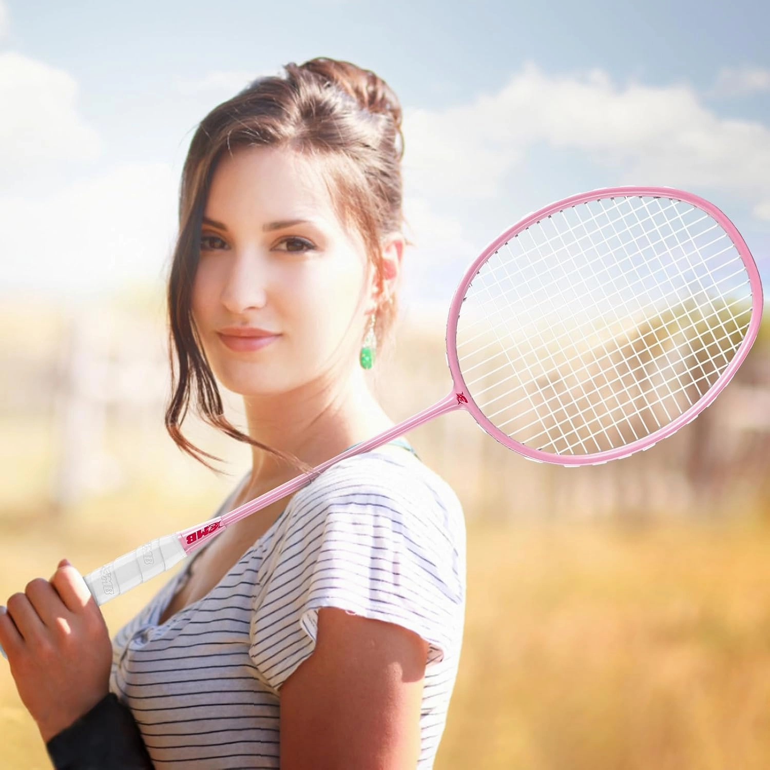Badminton Racket Set with 1 Carbon Fiber Racquet, 3 Shuttlecocks, 2 Replacement Grip Tapes and 1 Badminton Bag - Perfect for Outdoor Games and Gym 5U