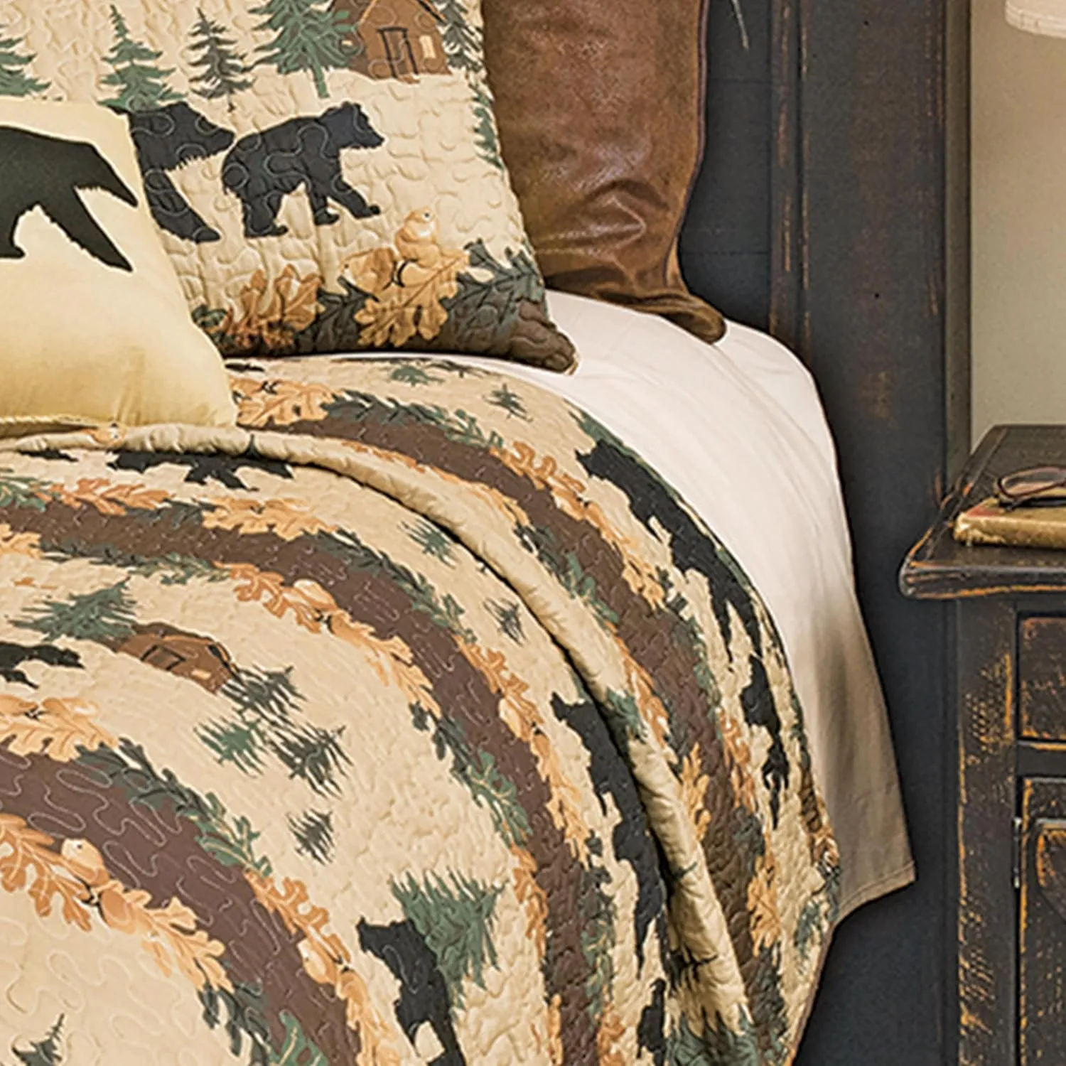 Black Forest Décor Rustic King Size Comforter Set – Cabin Theme Bedding with Bear and Wildlife Prints, Cozy and Warm Country Lodge Quilt