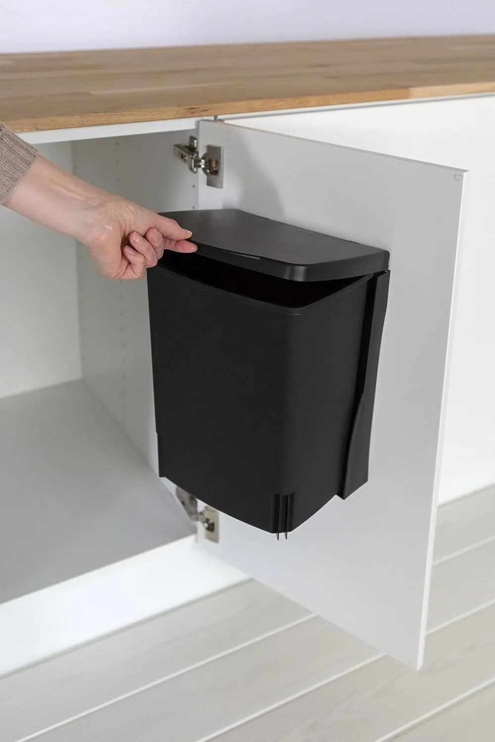 Brabantia 2.6 Gal Built-in Cupboard Trash Can (Black) Mounted Hidden Compact Storage for Kitchen (Min Space H10.63xW9.06xD13.39)