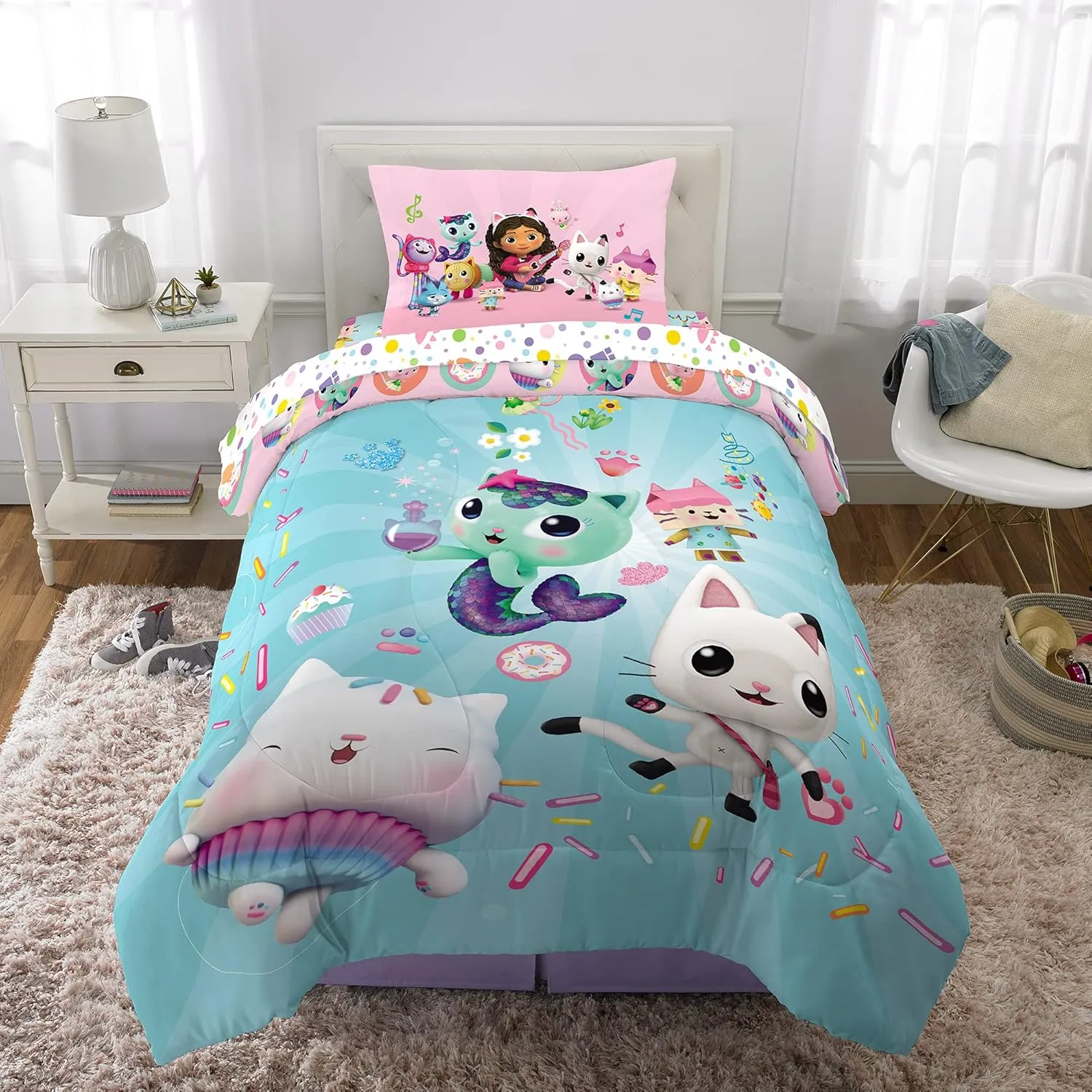 DreamWorks Gabby's Dollhouse Cakey, MerCat And Pandy Kids Bedding Super Soft Comforter And Sheet Set, 4 Piece Twin Size, By Franco