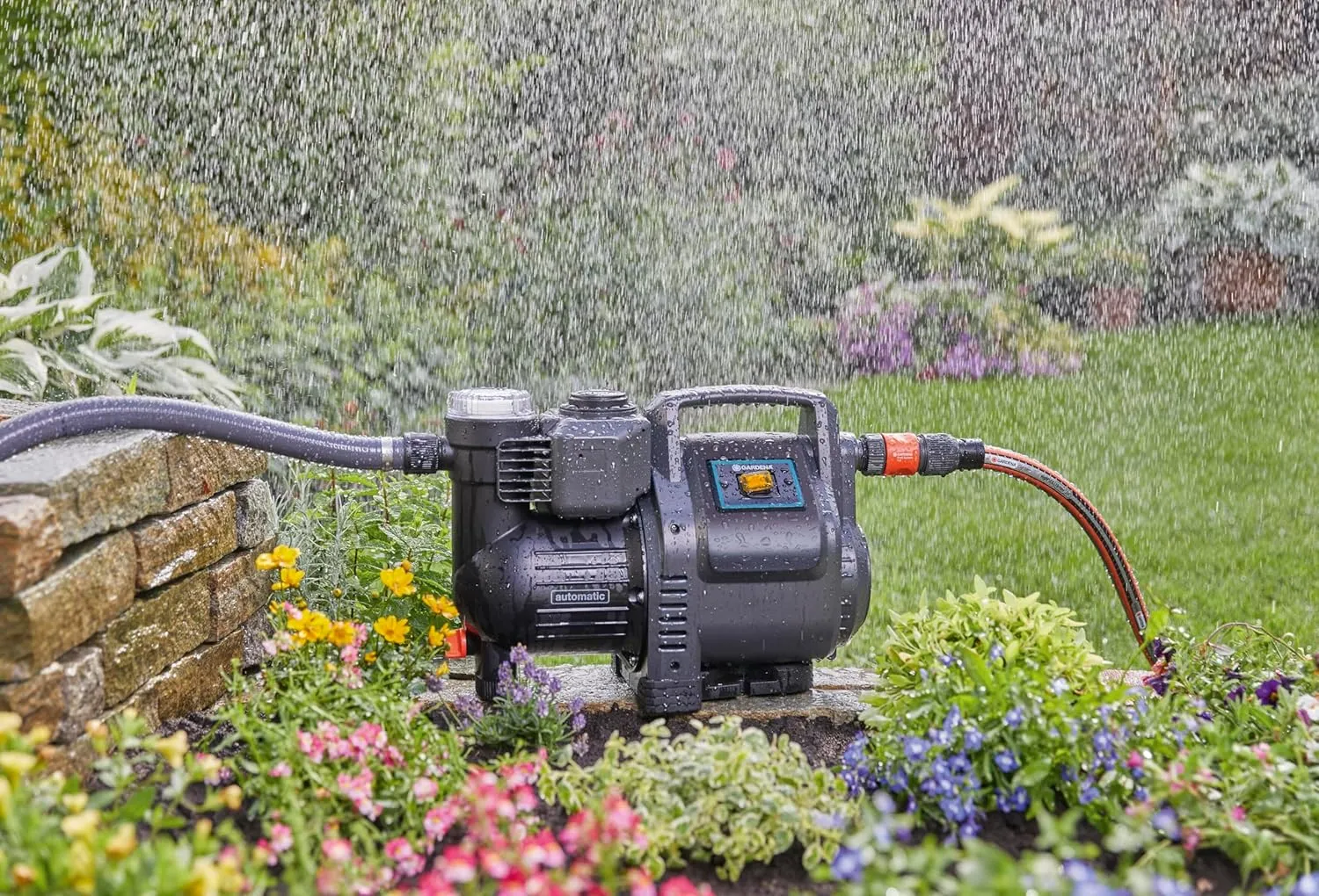 Gardena 3500/4e Classic – Electric Pump Station, Automatic Operation, LED Light, Power 800 W, Maximum Flow Rate 3500 l/h, Max Pressure 4 Bar