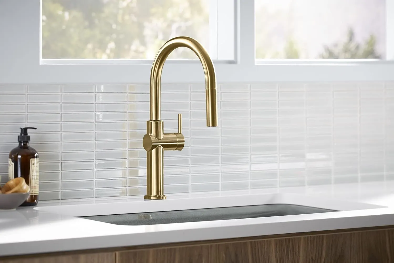KOHLER 22972-2MB Crue Pull Down Kitchen Faucet, Pull-Down Sprayer, Vibrant Brushed Moderne Brass