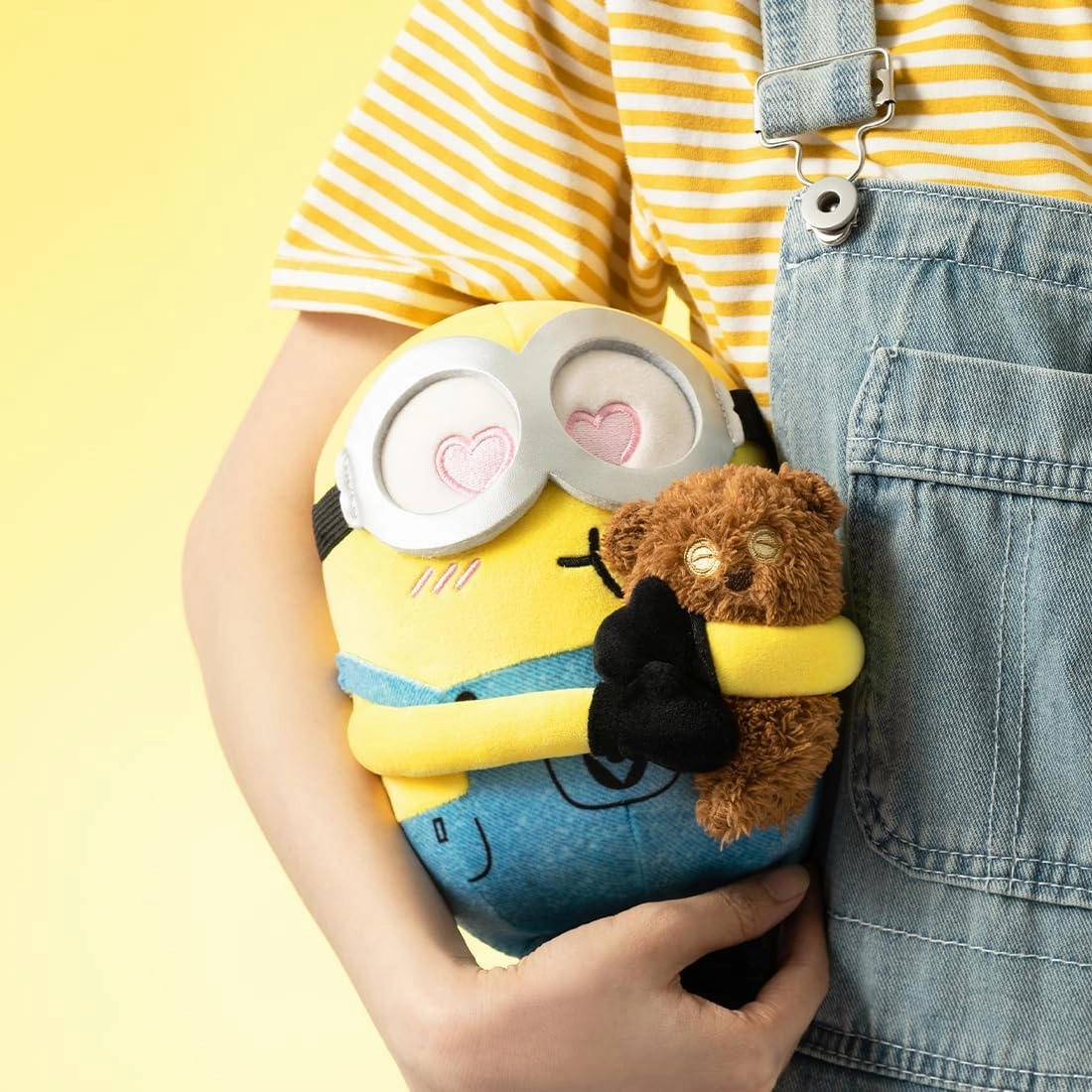 MINISO 8" Minions Stuffed Animals Plush Toys, Cute Sleeping Bedding Stuffed Animals Kawaii Plushies Pillow for Kids (Bob Tim)
