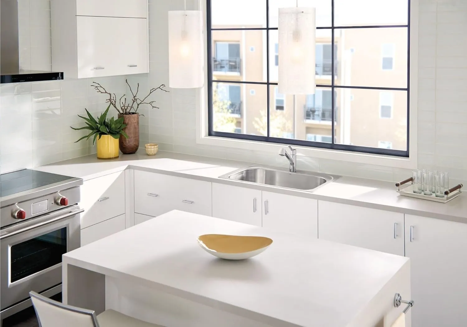 Moen Chrome Method One-Handle Pullout Modern Kitchen Faucet with Power Clean, 7585C
