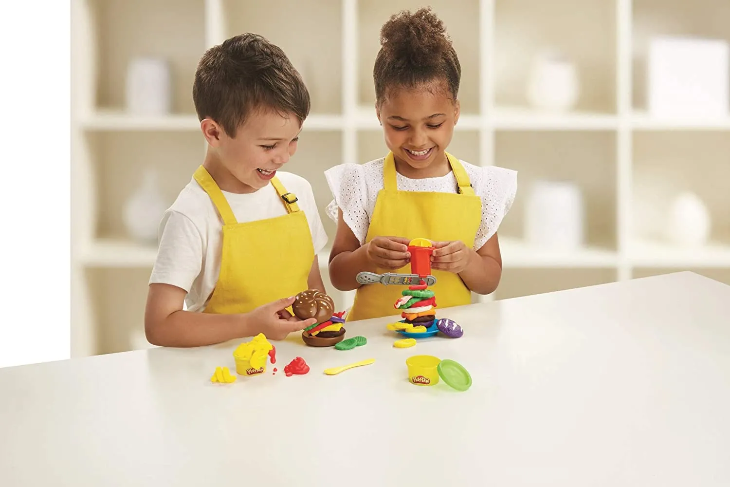 Play-Doh Kitchen Creations Silly Snacks, Assorted