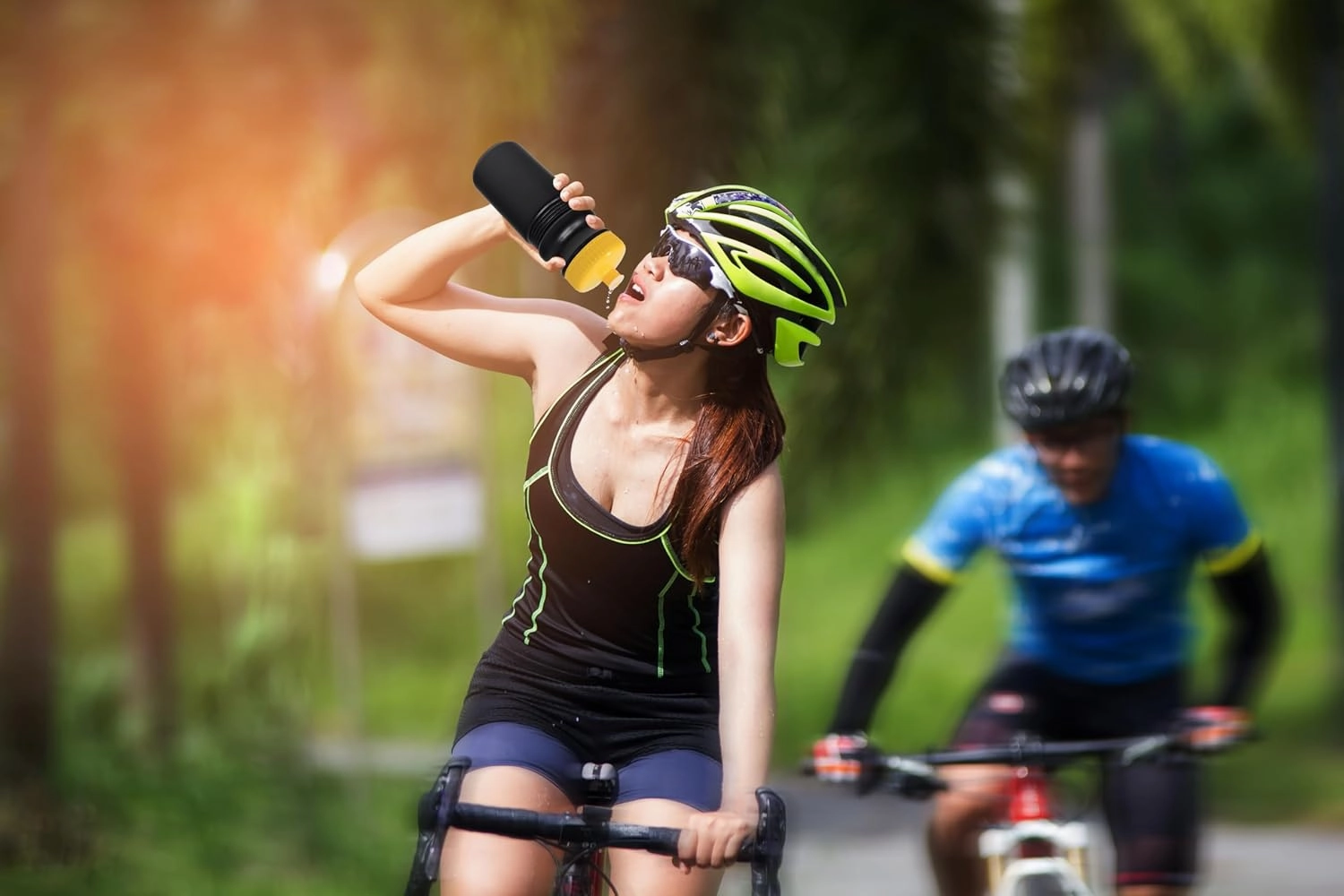 Rolling Sands 20 oz. Bulk Water Bottles 6 Pack, Made in USA, BPA-Free, Reusable Dishwasher Safe Plastic Sports Bottle with Easy Open Pull Top Cap for Adults and Kids, Black Bottles/Green Lids