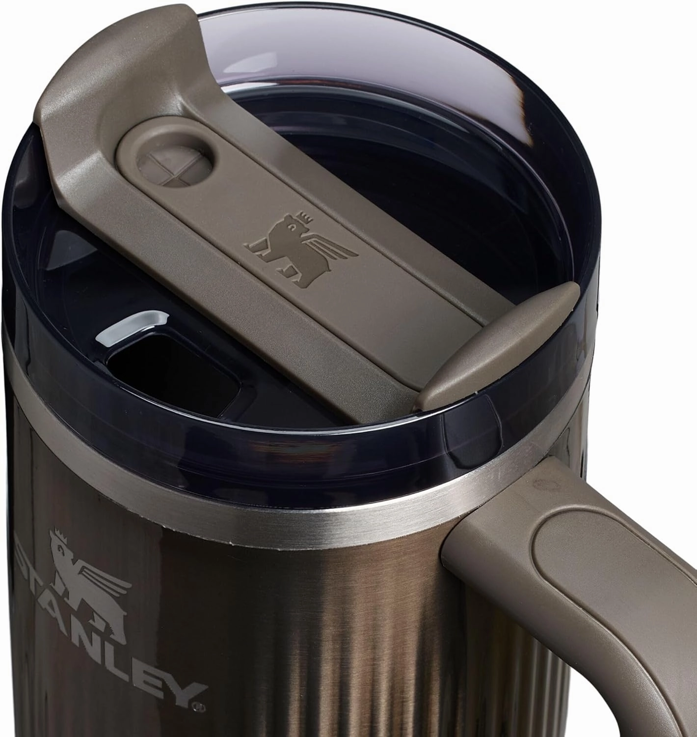 Stanley Quencher H2.0 Tumbler with Handle and Straw 30 oz | Flowstate 3-Position Lid | Cup Holder Compatible for Travel | Insulated Stainless Steel Cup | BPA-Free | Fluted Gunmetal Shine