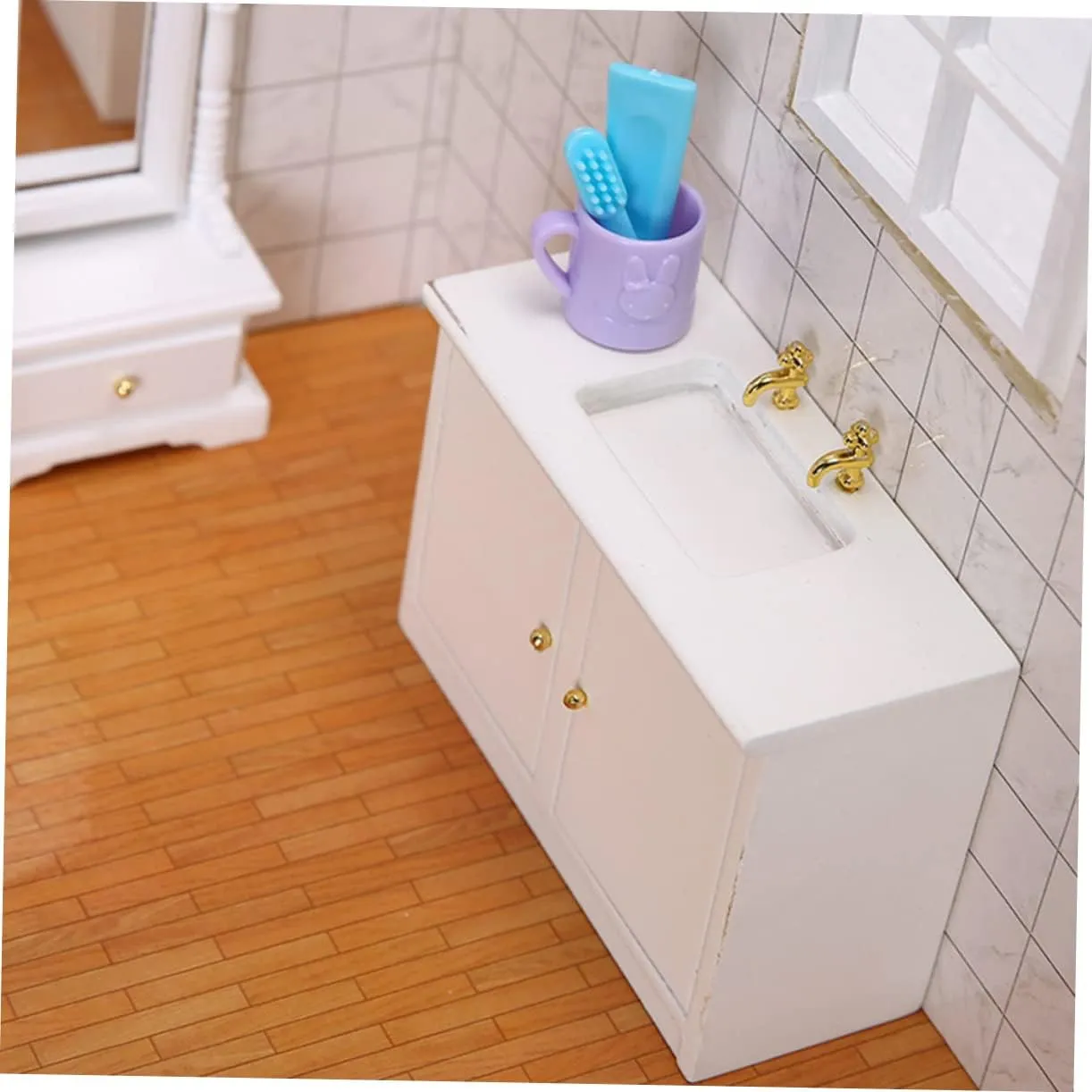 Toyvian 2 pcs Miniature Wash Basin Model for Dollhouse Cute Bathroom Furniture Accessory Small House Ornament for Imaginative Play and Decoration