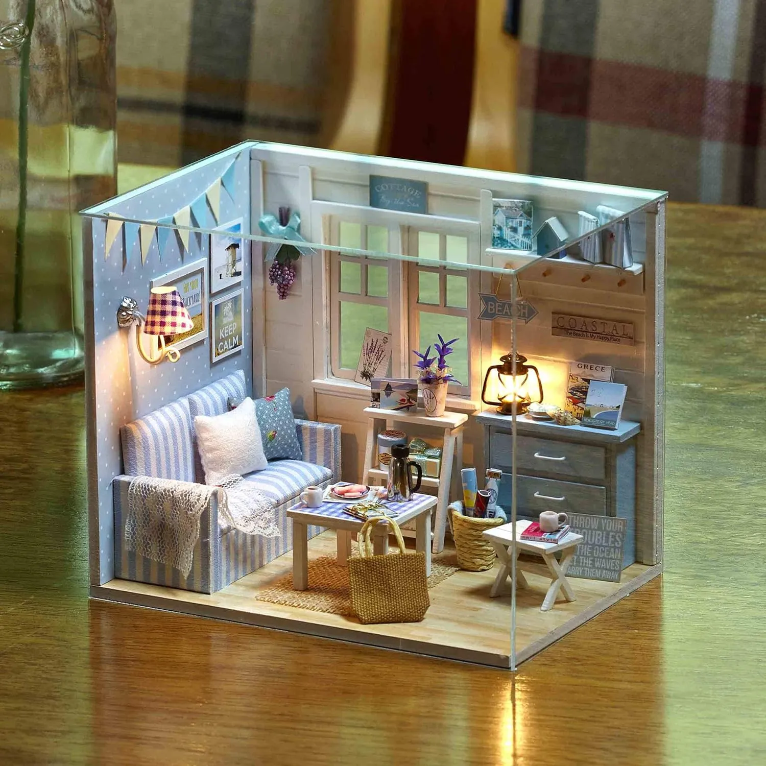 TuKIIE DIY Miniature Dollhouse Kit with Furniture, 1:24 Scale Creative Room Mini Wooden Doll House Accessories Plus Dust Proof for Kids Teens Adults(Beach Cottage)