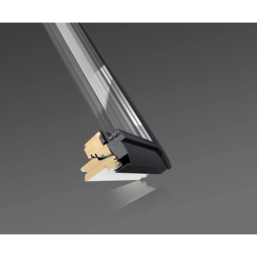 VELUX GGL CK02 3066 Triple Glazed Pine Centre-Pivot Roof Window (55 x 78 cm)