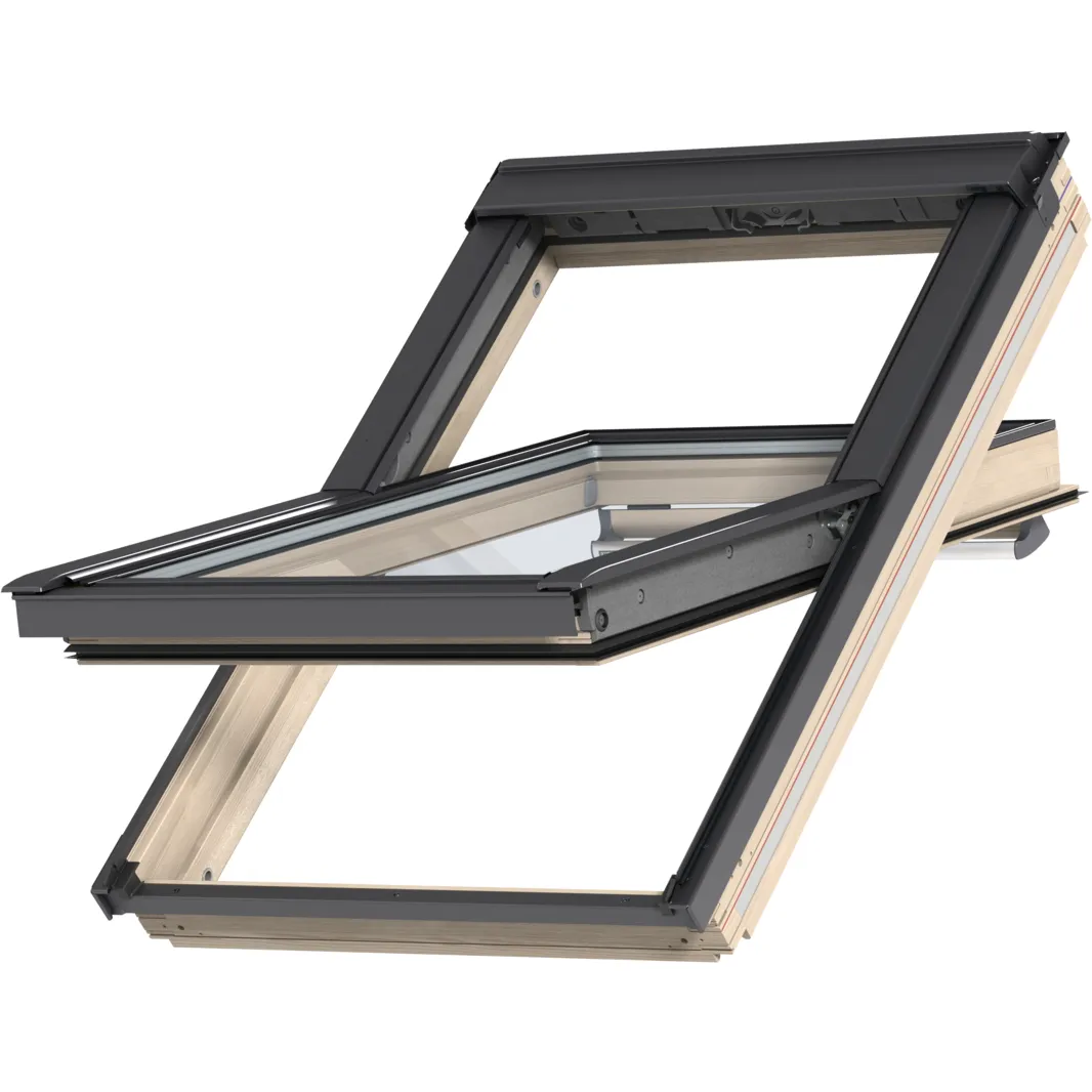 VELUX GGL MK06 3066 Triple Glazed Pine Centre-Pivot Roof Window (78 x 118 cm)