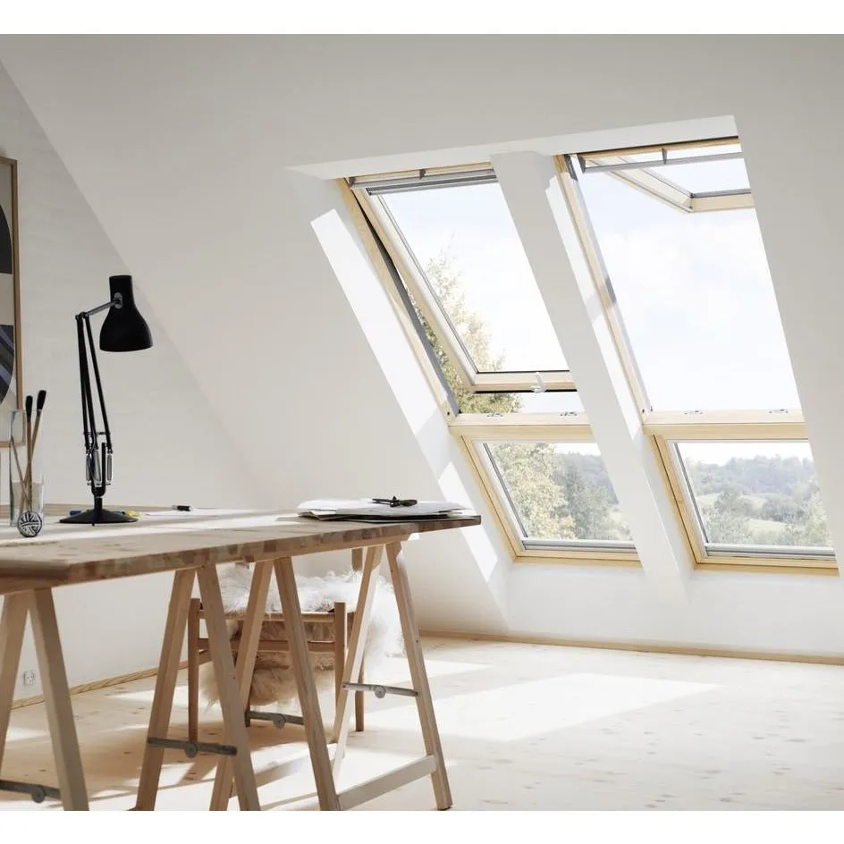 VELUX GPL PK06 3066 Triple Glazed Pine Top-Hung Window (94 x 118 cm)